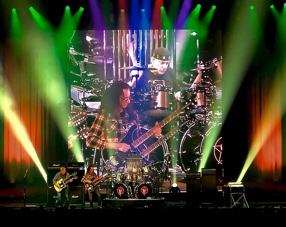 RUSH 40